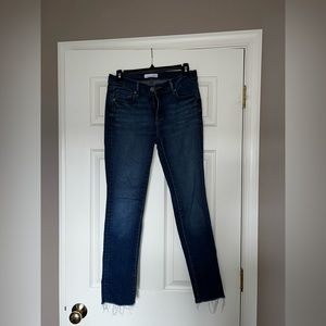 LOFT frayed hem skinny jeans size 6 petite